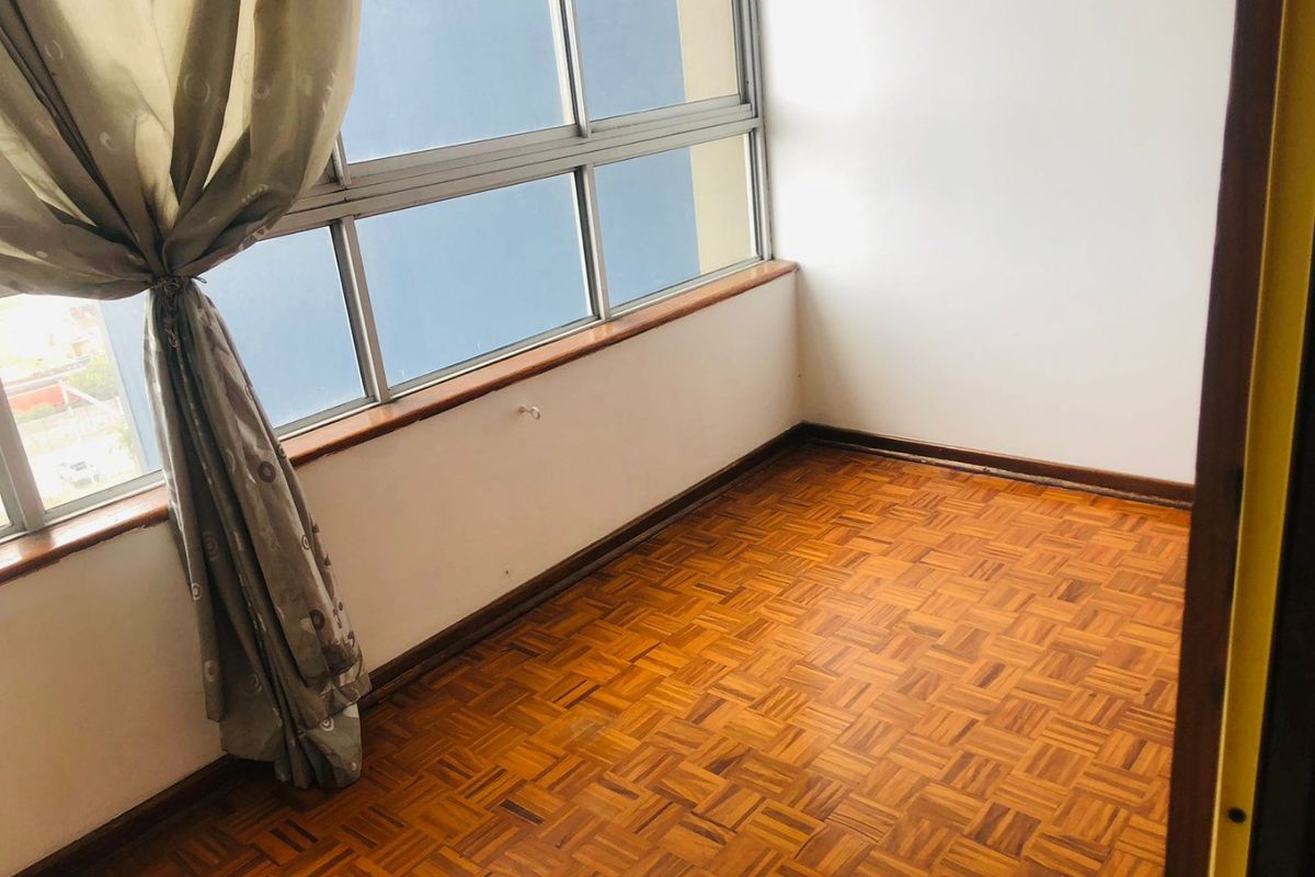 1.5 Bedrooms, 1 Bathroom Apartment For Sale In Durban central, Durban - Photo 3