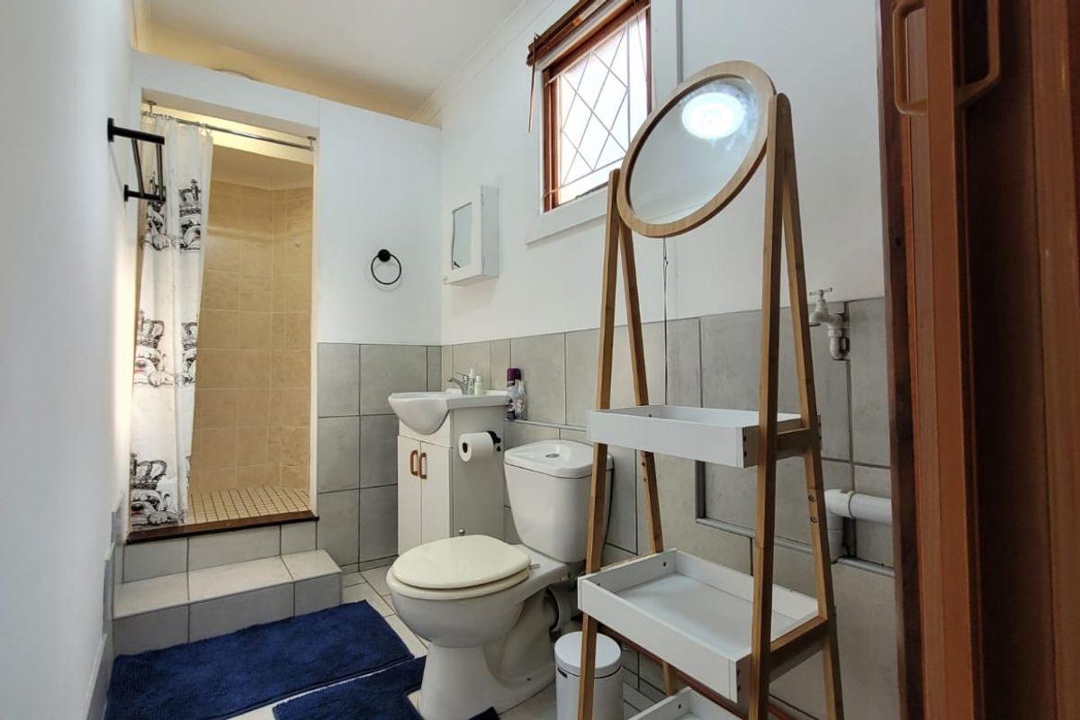 3 Bedroom Townhouse for Sale in Ramsgate - Photo 3