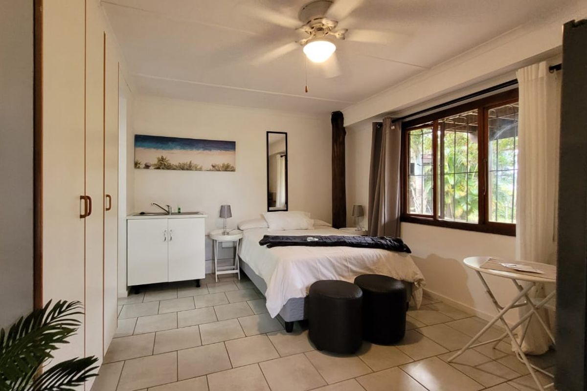 3 Bedroom Townhouse for Sale in Ramsgate - Photo 5