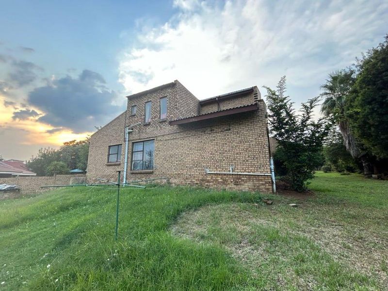 A Single Bedr With An En-suite - Communal - Photo 3