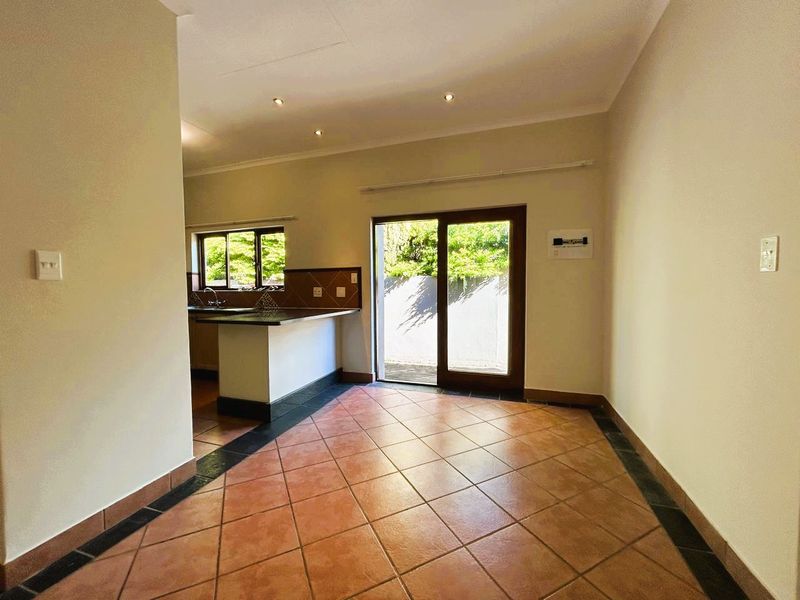 Stunning 2Bed 2Bath simplex for sale in Eco Park Estate - Photo 3