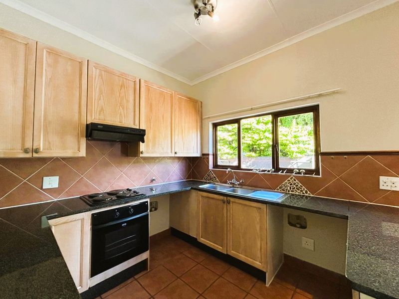 Stunning 2Bed 2Bath simplex for sale in Eco Park Estate - Photo 6