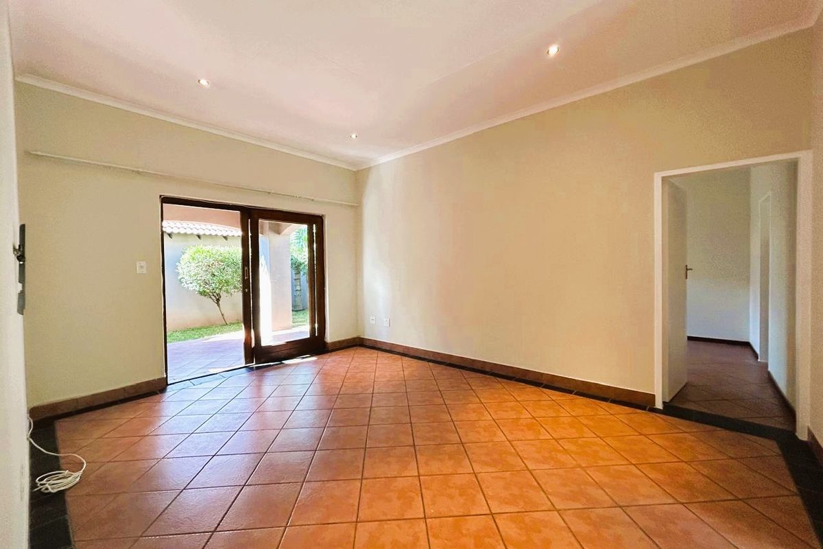 Stunning 2Bed 2Bath simplex for sale in Eco Park Estate - Photo 5