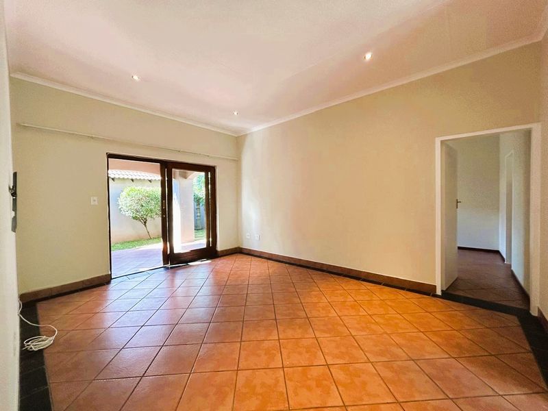 Stunning 2Bed 2Bath simplex for sale in Eco Park Estate - Photo 5