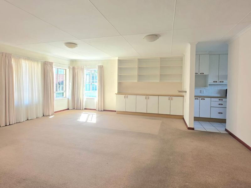 Spacious 3 Bedroom Home for Sale in Bergville Retirement Village, George - Photo 3