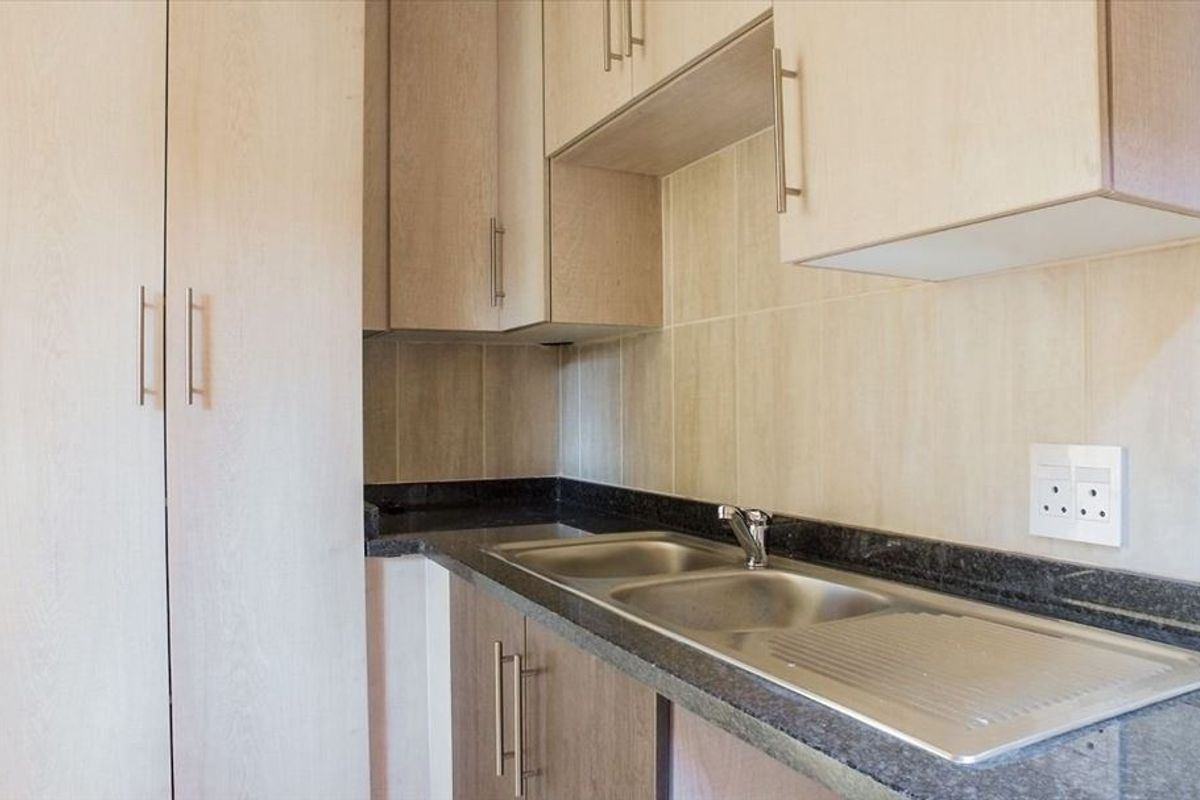 Dream Duplex in a Fabulous Security Complex - Photo 4