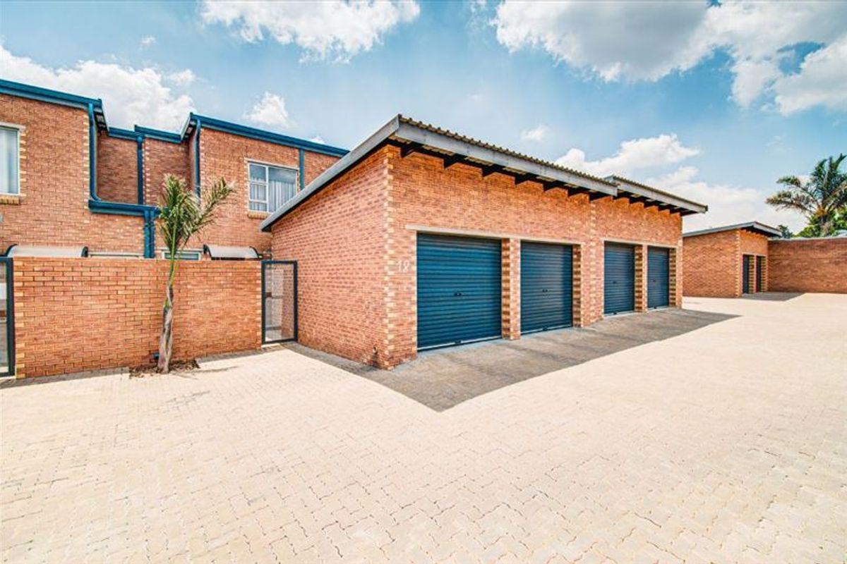 Dream Duplex in a Fabulous Security Complex - Photo 2