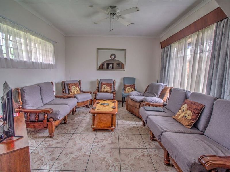 The Ideal Family Haven - Photo 4