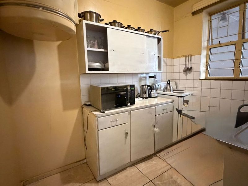 Book a viewing with me today! - Photo 8