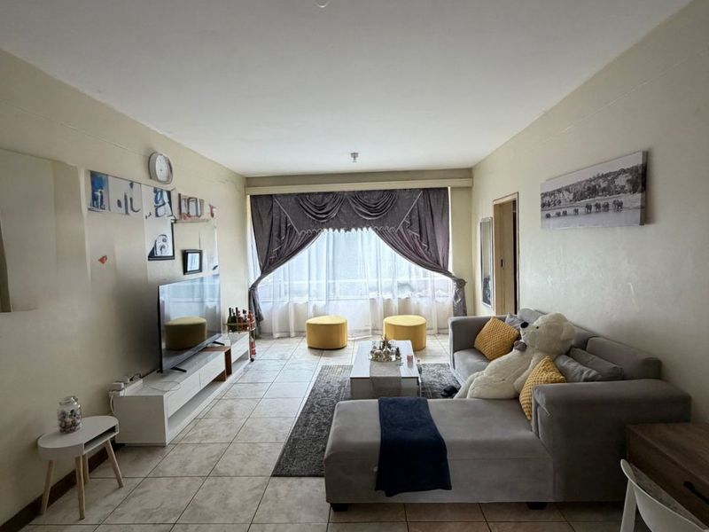 Book a viewing with me today! - Photo 6