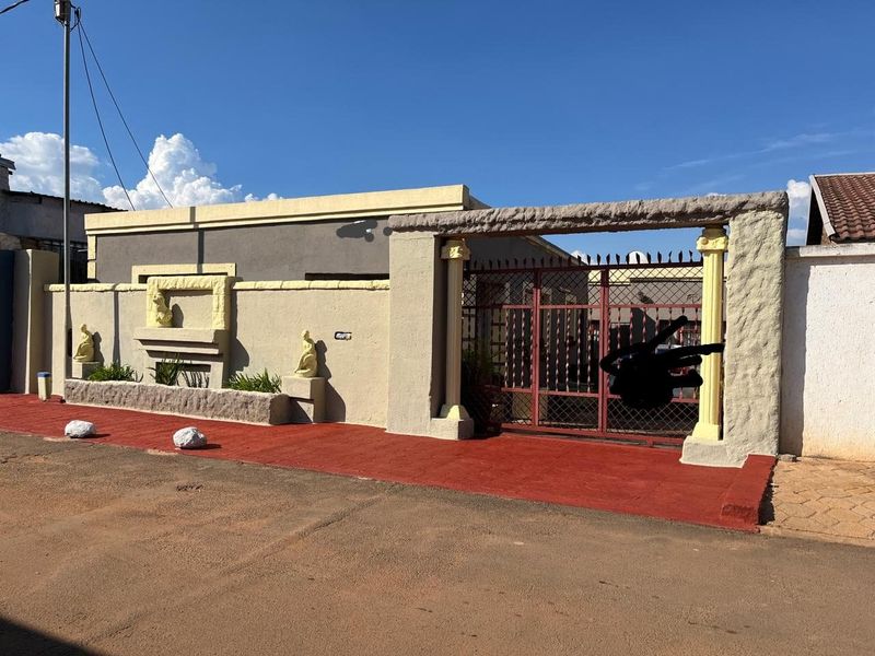 This is a must see - 2 Bedrooms House in Atteridgeville R890 000. - Photo 10