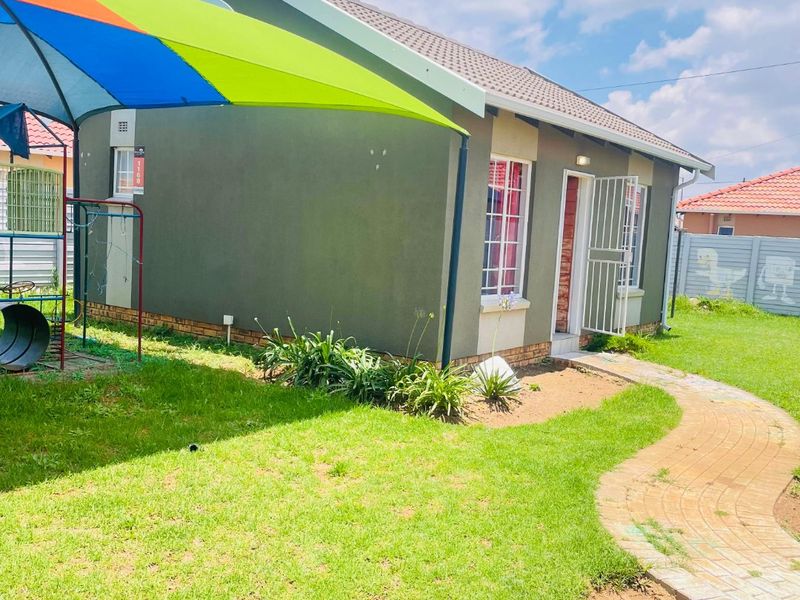2BEDROOM 1BATHROOM HOUSE FOR SALE AT SAVANNA CITY - Photo 5