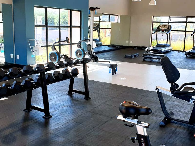 3 Bedroom 2,5 Bathroom Duplex for Sale at Olive Wood Village South, Glen Marais! - Photo 5