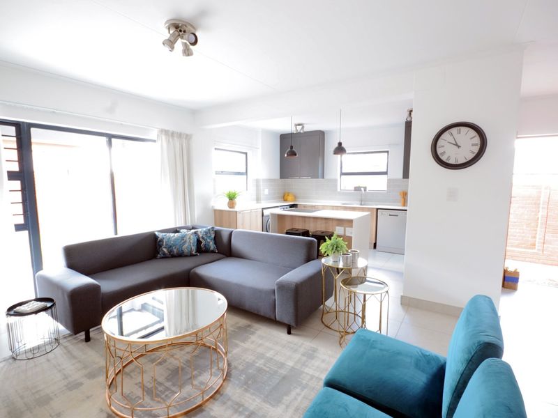 3 Bedroom 2,5 Bathroom Duplex for Sale at Olive Wood Village South, Glen Marais! - Photo 9