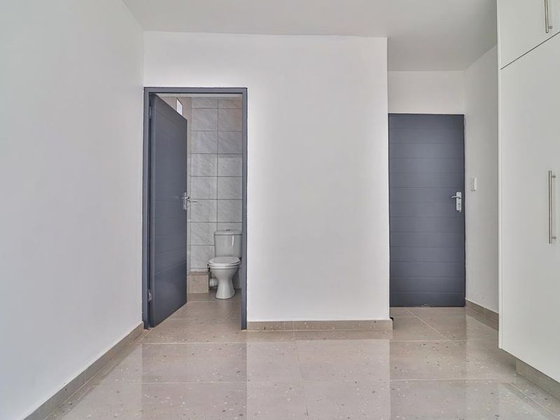 2 Bedrooms, 2 Bathrooms Apartment For Sale In Essenwood, Durban - Photo 10