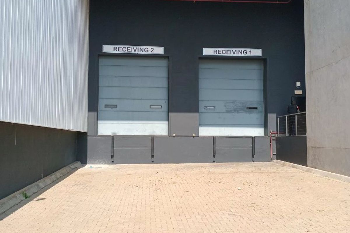 Prime Industrial Facility | Old Mint Park, Centurion | 2,596m2 - Photo 2