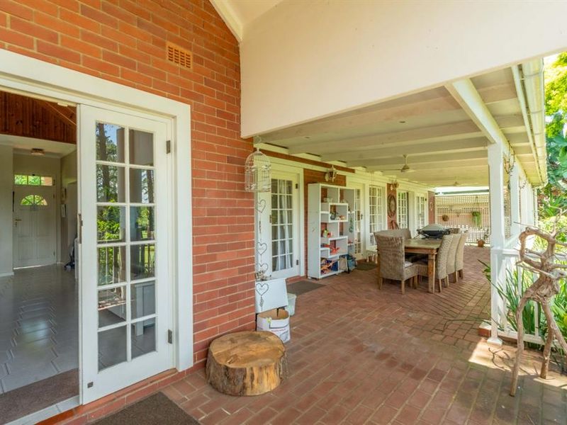 Mount Edgecombe Estate One  -"Old School Charm" - Single Storey 3 Bedroom Home for Rent for a short term (6 months) - ideal for a small family in transit or renovating  - Photo 6