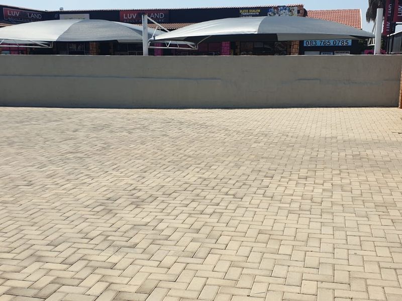 Office / Shop space on Monument Road To Rent - Photo 5