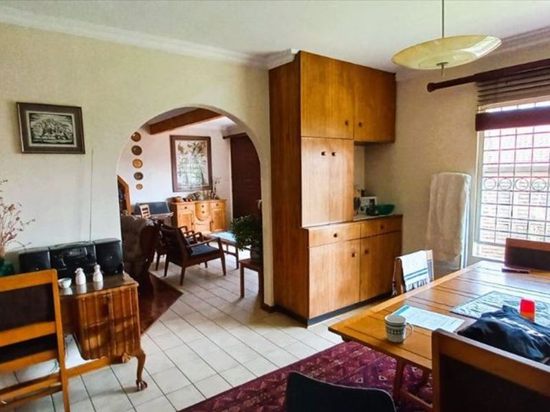 A Home Larger Than Large - Photo 8