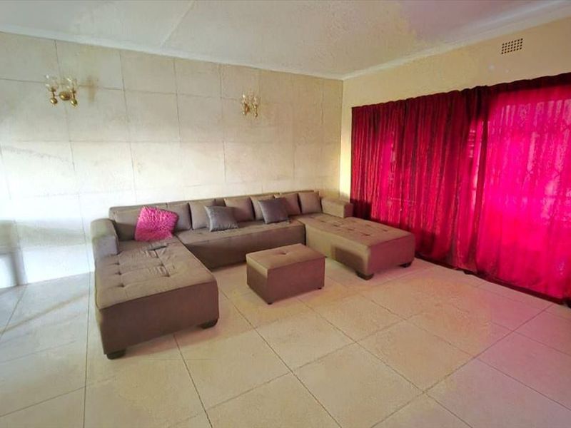 A Clean-Cut Family Gem - Photo 6