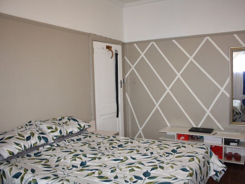 Charming 3-bedroom semi-detached house with a flatlet (granny flat) - Photo 4