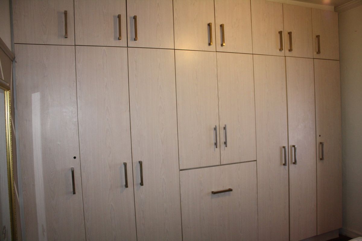 Charming 3-bedroom semi-detached house with a flatlet (granny flat) - Photo 5