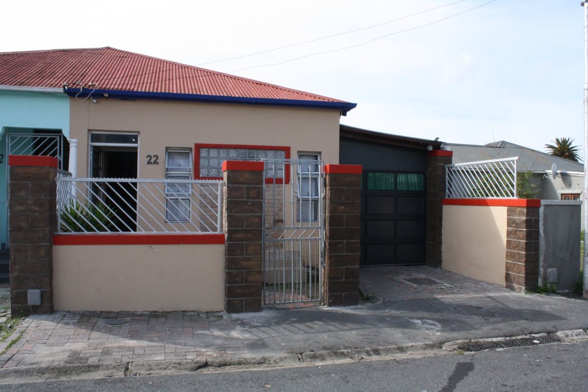 Charming 3-bedroom semi-detached house with a flatlet (granny flat) - Photo 2