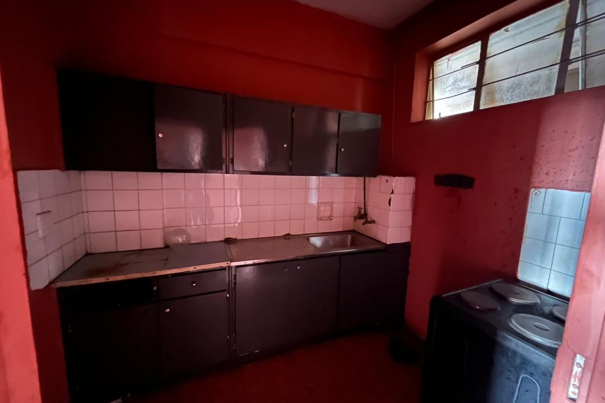 Bachelor Flat for Sale in Pretoria Central - Photo 4