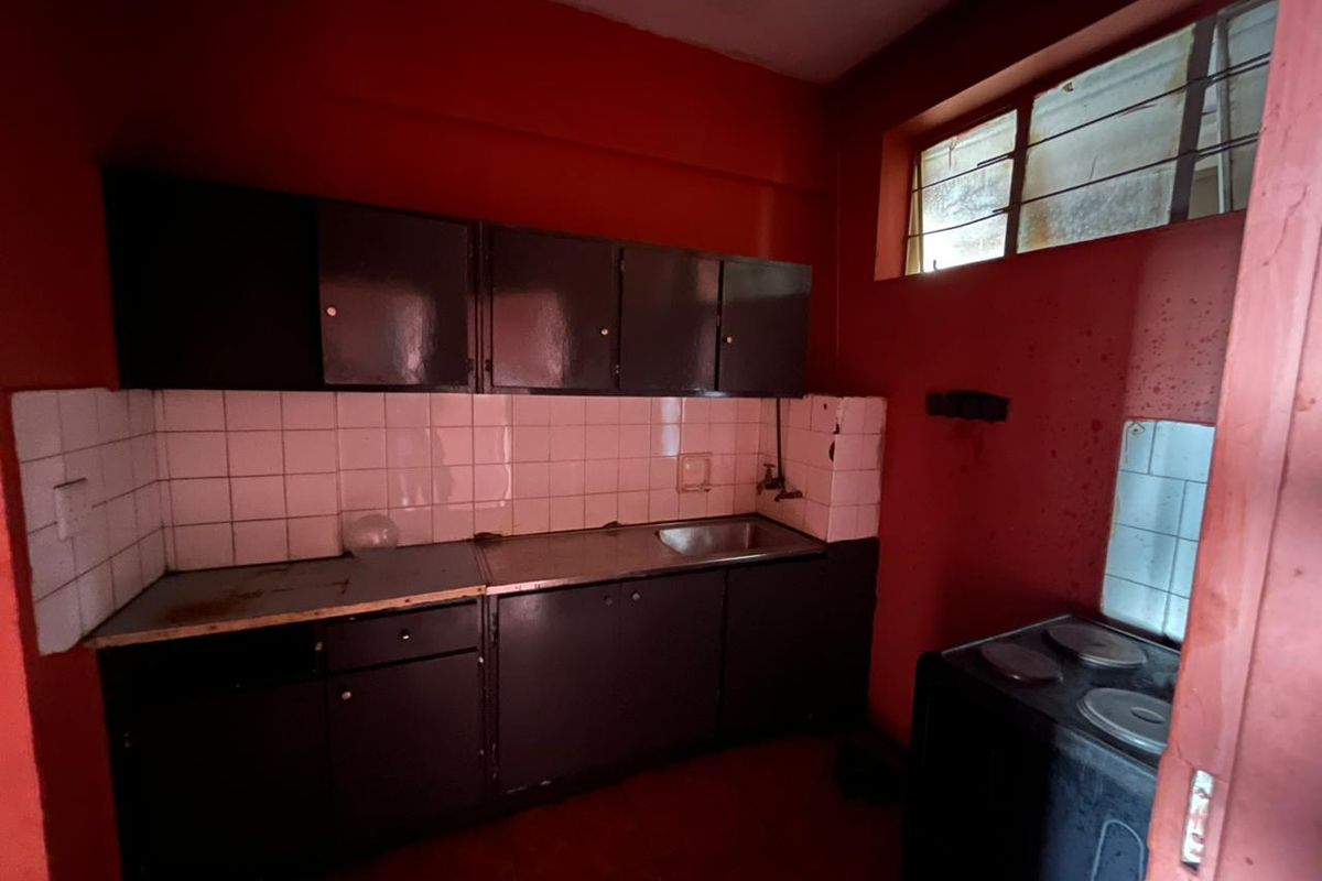 Bachelor Flat for Sale in Pretoria Central - Photo 2