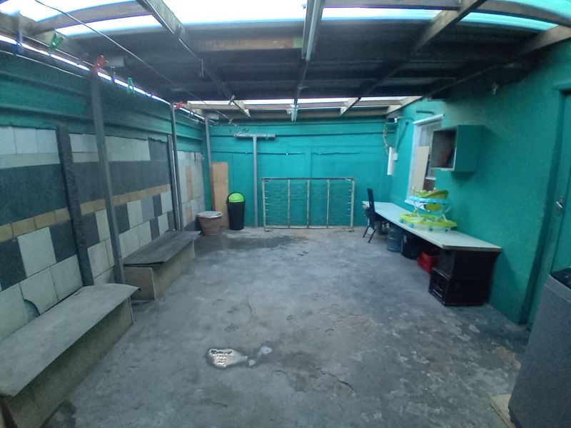 Charming 3-Bedroom Family Home in Beacon Valley  - Photo 3