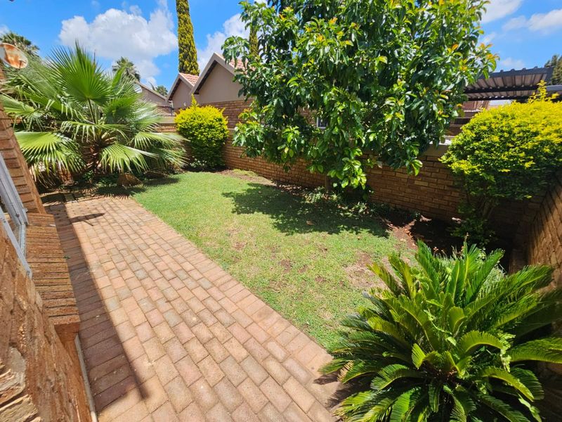 A Lovely 2 bedroom 2 bathroom ground floor unit for rent in Heuwelsig - Photo 6