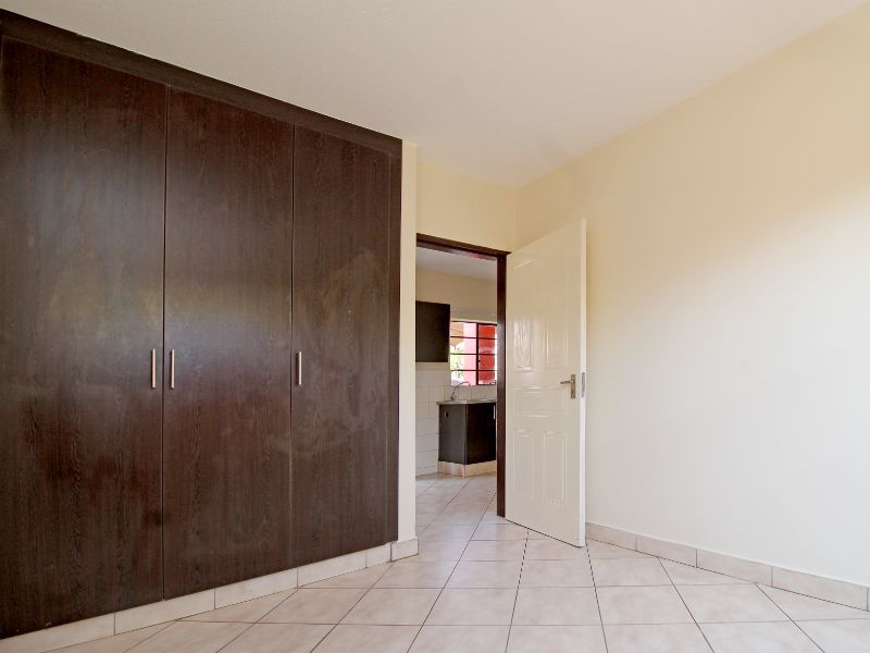 Chic 1 Bedroom 1 Bathroom Apartment For Sale. - Photo 8