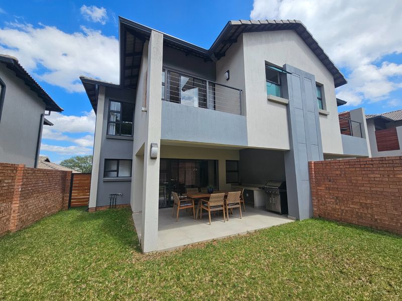 Stunning New Home In A new Development in Belladonna  - Photo 1
