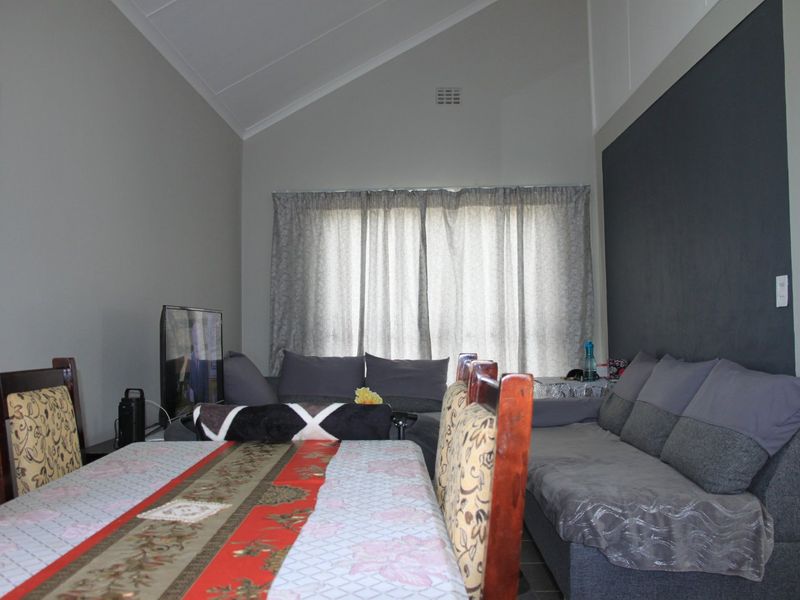 Kidds Beach Charmer with Garden Bliss - Photo 3