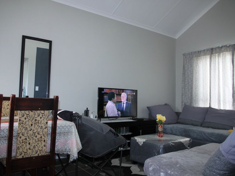 Kidds Beach Charmer with Garden Bliss - Photo 2