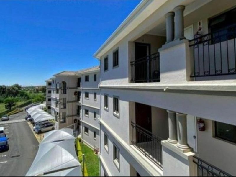 2 Bedroom Apartment / Flat to Rent in Noordwyk - Photo 2