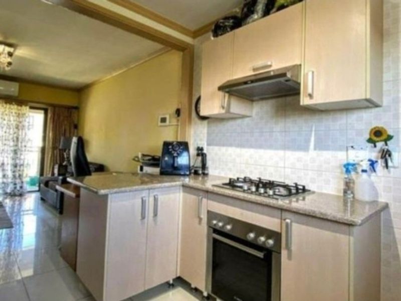 2 Bedroom Apartment / Flat to Rent in Noordwyk - Photo 4