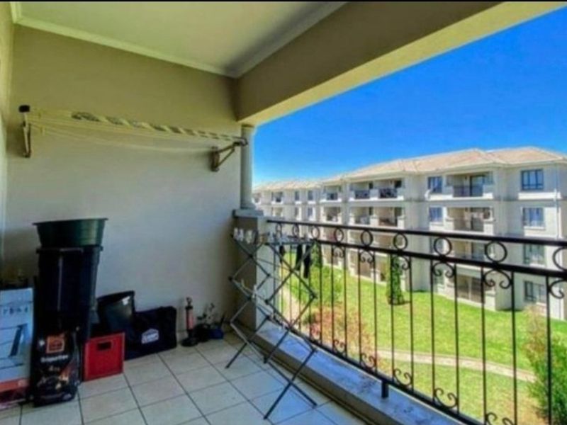 2 Bedroom Apartment / Flat to Rent in Noordwyk - Photo 6