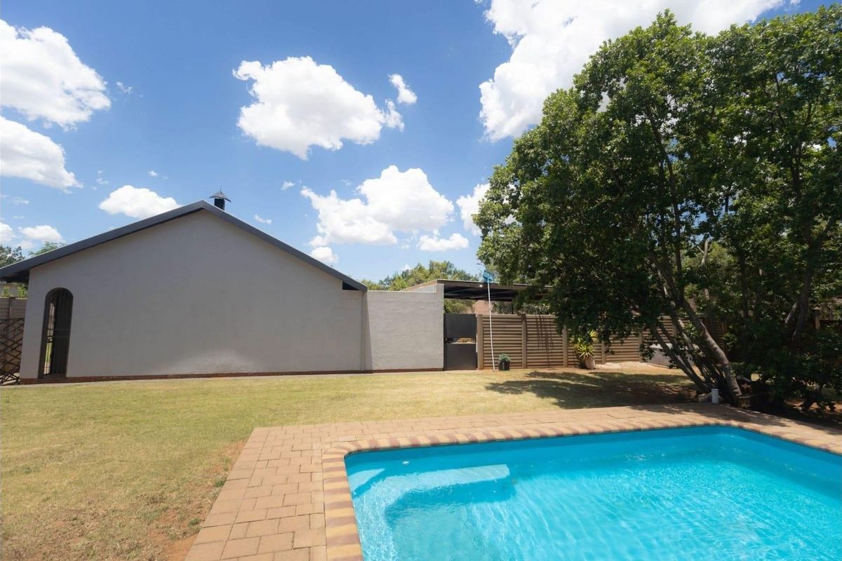 3 Bedroom house for Sale in Pellissier - Photo 3