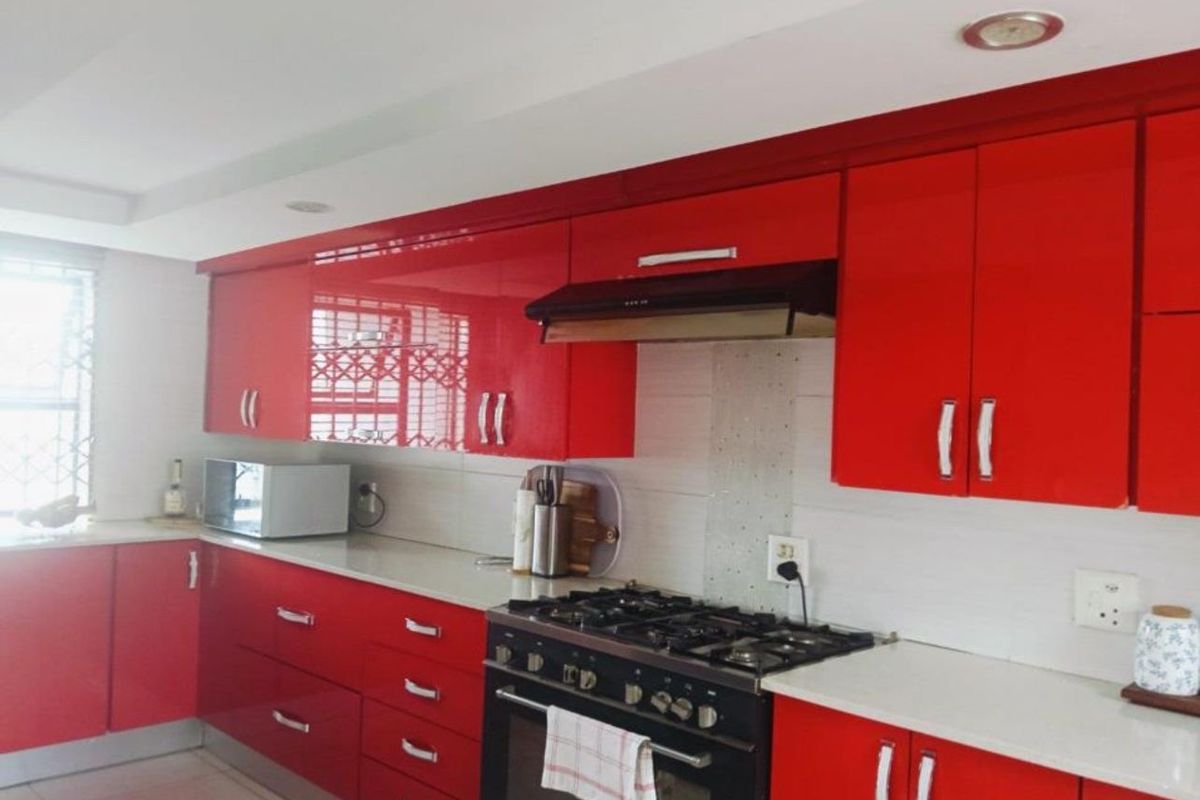 Spacious 4 Bedroom Home in Heuweloord - Photo 4