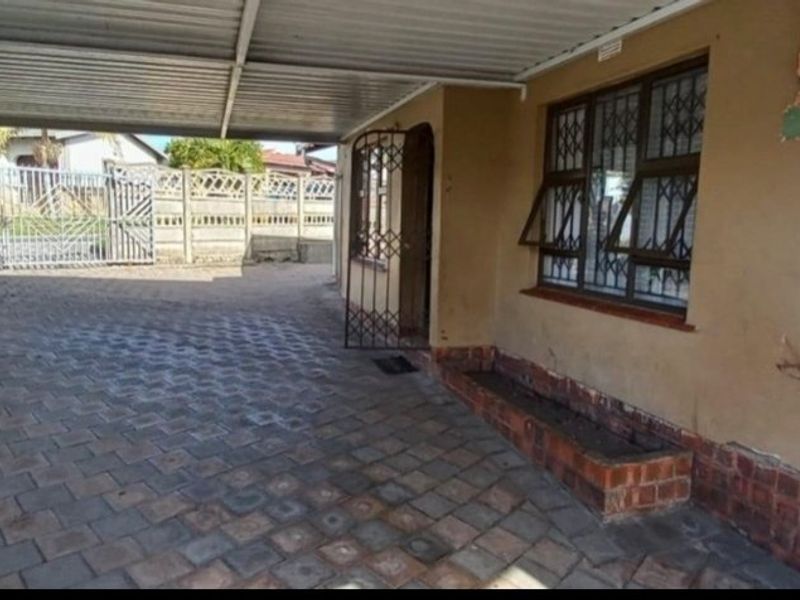3Bedrooms house for sale in Esikhawini. - Photo 9