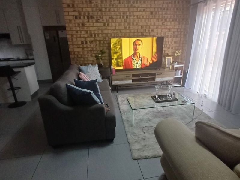 Discover modern living at its finest with this beautiful, move-in-ready home designed for comfort and style. - Photo 4