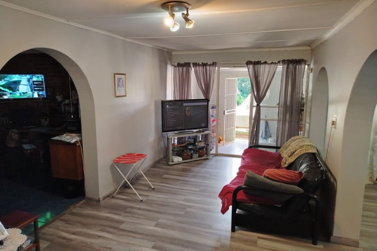 Step into comfort, space, and endless charm with this beautifully maintained 3-bedroom home, perfectly positioned in a sought-after area. - Photo 3