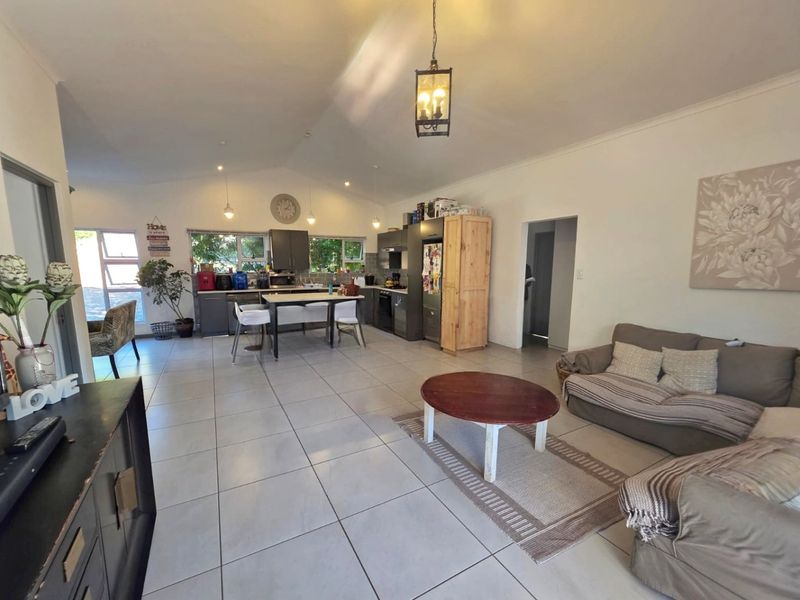 And the living is easy...  modern coastal gem in Wilderness. - Photo 5