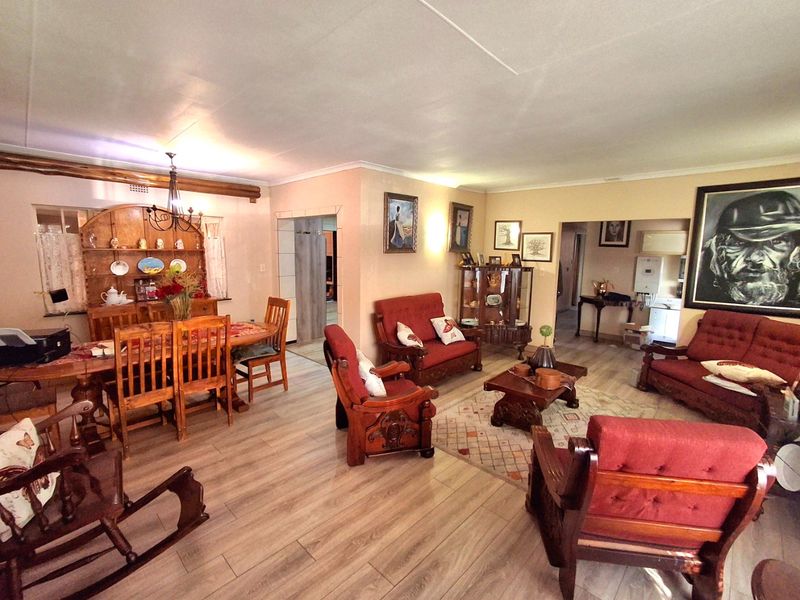 Vaalpark Family Home with Pool and Solar Joy - Photo 4