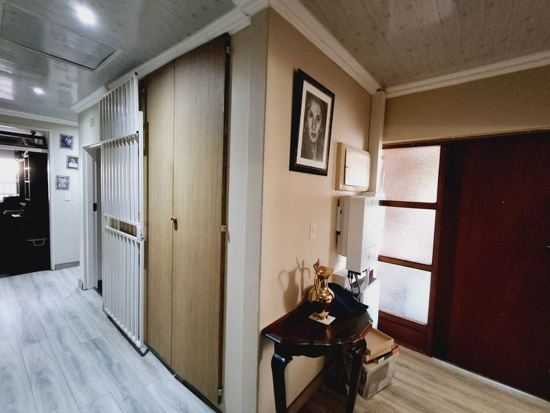 Vaalpark Family Home with Pool and Solar Joy - Photo 7