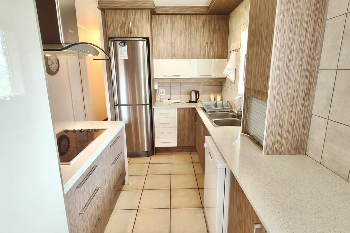 Full turn Key property with Boat and 2x Jetskis - Photo 3