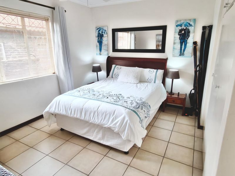 Full turn Key property with Boat and 2x Jetskis - Photo 9