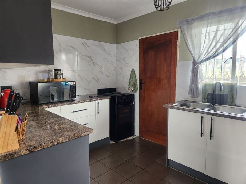 Cozy and Affordable Family Home - Photo 1