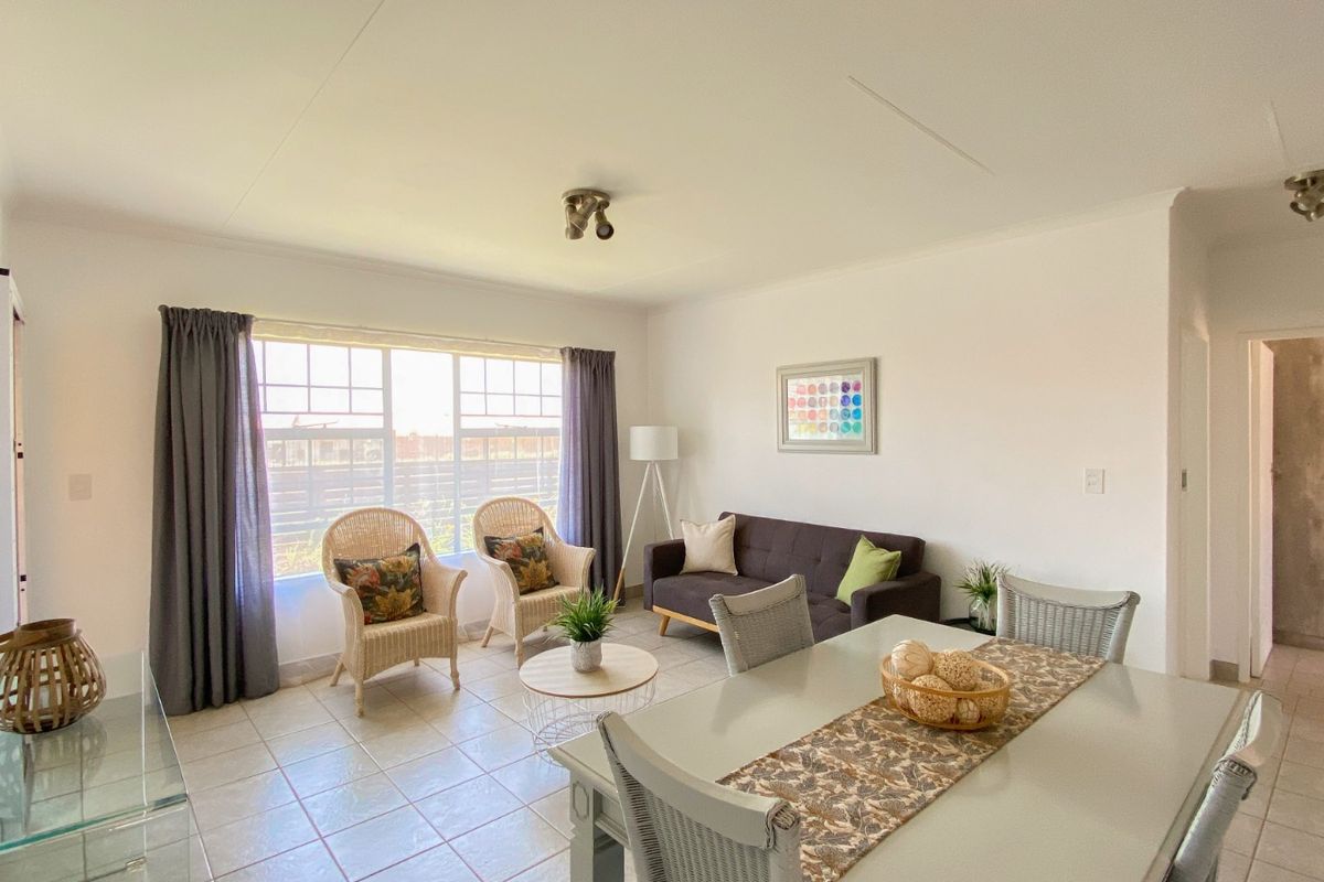 Ashwood Estate 3 beds Simplex - Photo 2